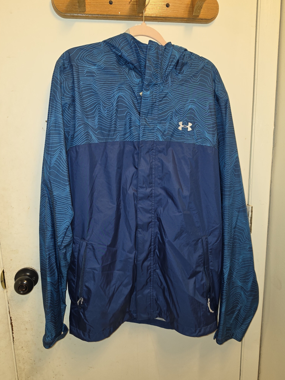 Under Armour Men's Navy and Teal Hooded Windbreaker